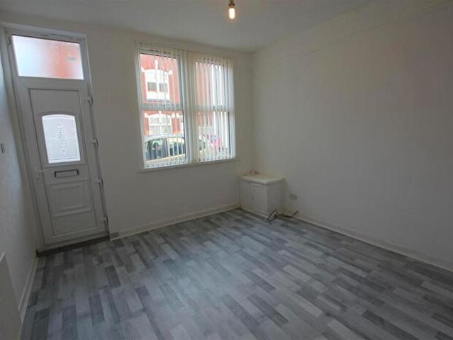 Apartment for rent in Newfoundpool, Old Wharf