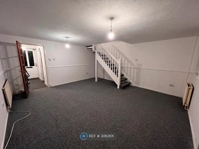 Apartment for rent in Blaen-Y-Maes, Swansea