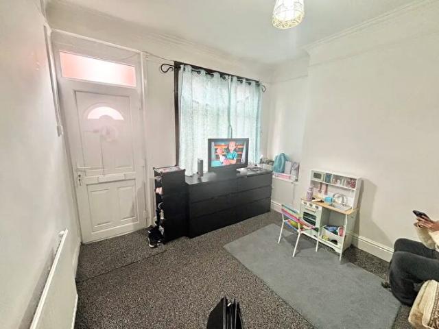 Apartment for rent in Mowmacre Hill, Old Wharf