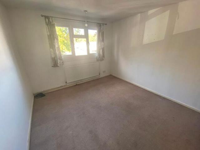 Apartment for rent in Belgrave, Old Wharf