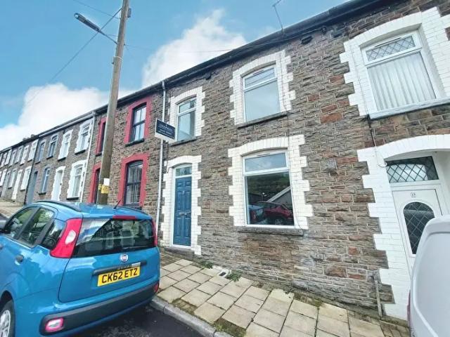 Apartment for rent in Porth