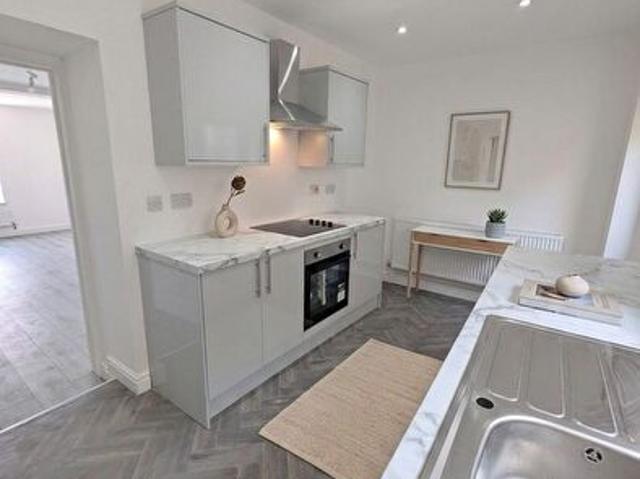 Apartment for rent in Wattstown, Wales