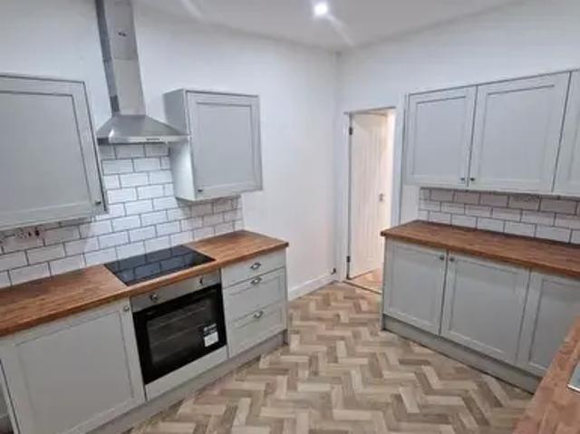 Apartment for rent in Cwm Clydach, Clydach Vale