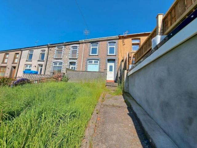 Apartment for rent in Ogmore Valley, Price Town