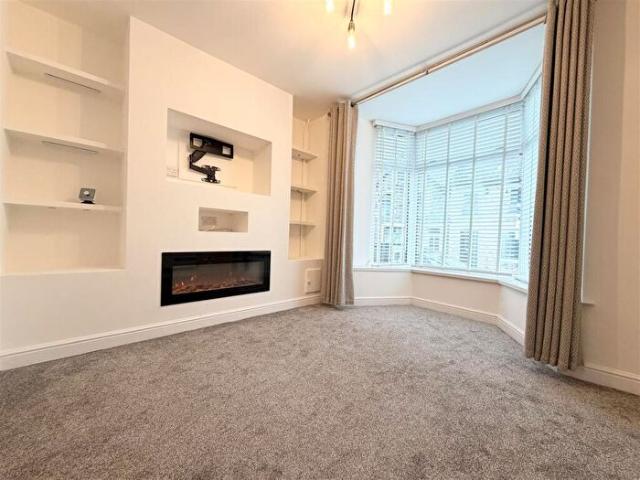 Apartment for rent in Blaenllechau, Ferndale