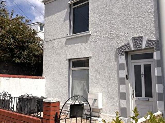 Apartment for rent in Nangreaves, Wales