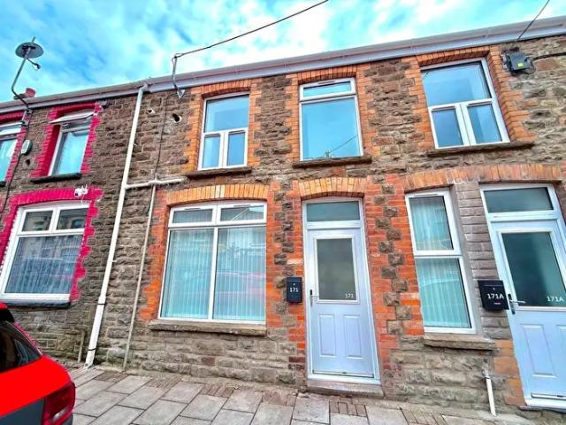 Apartment for rent in Maesteg, Caerau