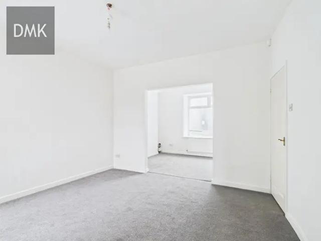 Apartment for rent in Maesteg, Caerau