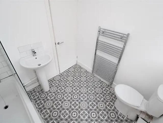Apartment for rent in Treherbert, Blaenrhondda