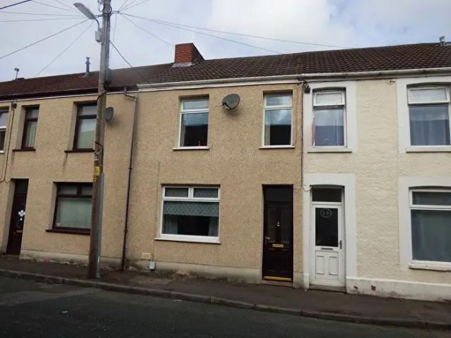 Apartment for rent in Cimla, Neath