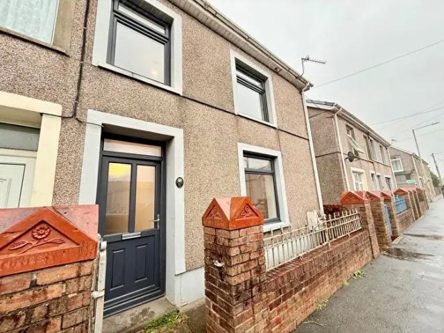 Apartment for rent in Cefn Cribwr