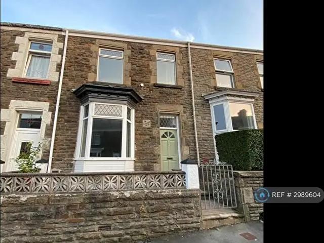 Apartment for rent in Cwmbwrla, Nangreaves