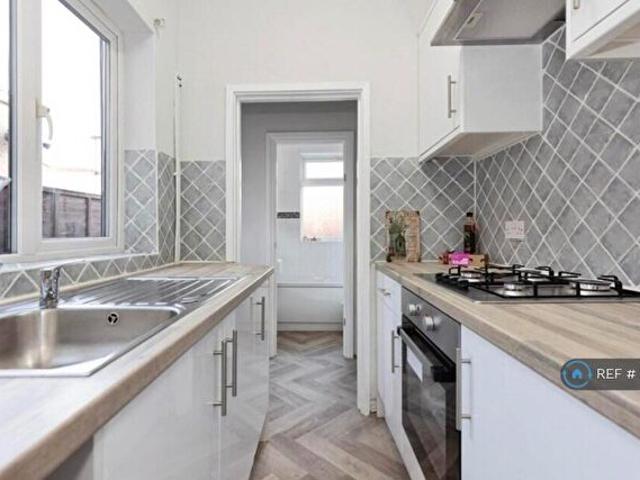 Apartment for rent in Ball Hill, West Midlands