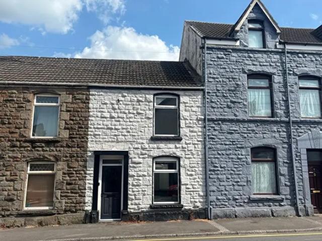 Apartment for rent in Mynyddbach, Nangreaves