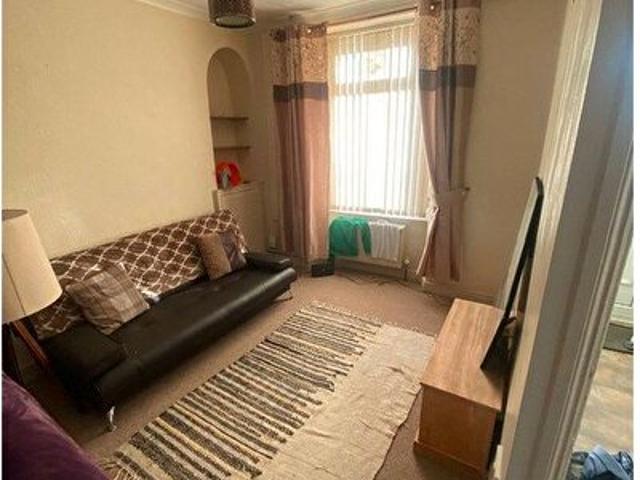 Apartment for rent in Nangreaves, Wales