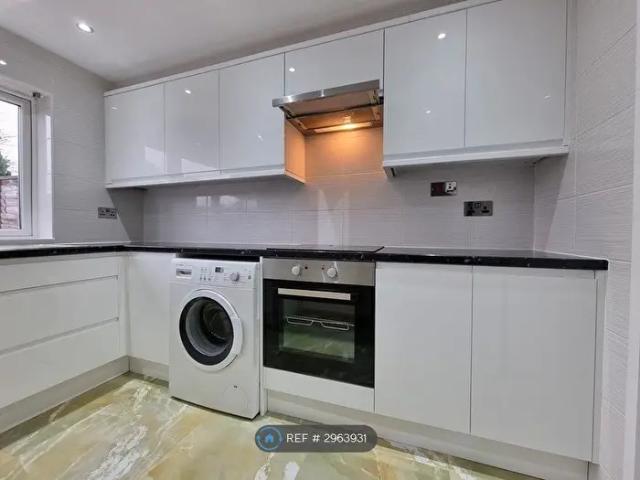 Apartment for rent in Fenny Stratford, Milton Keynes