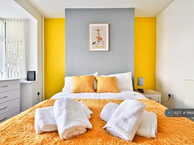 Apartment for rent in Port Tennant, Swansea