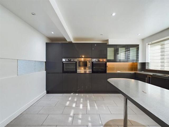 Apartment for rent in Elmdon, West Midlands