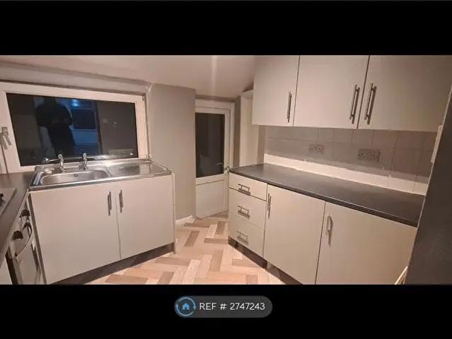 Apartment for rent in Tonyrefail, Trebanog