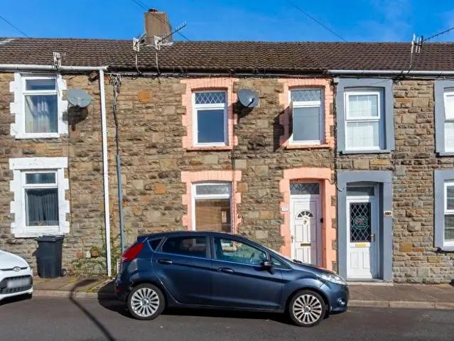 Apartment for rent in Treharris