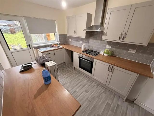 Apartment for rent in Pentre