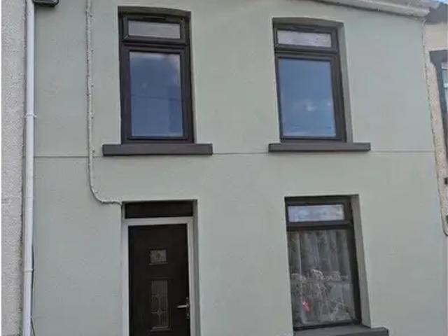 Apartment for rent in Cefn-coed-y-cymmer, Trefechan