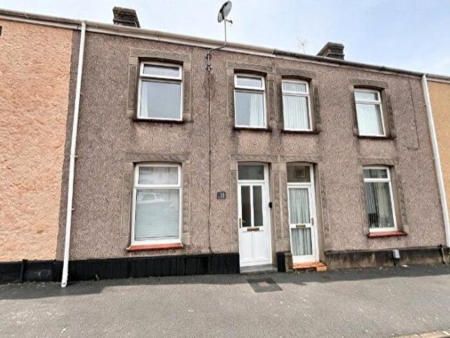Apartment for rent in Nangreaves, Wales