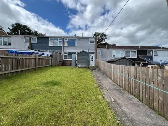 Apartment for rent in Carmarthen, Wales