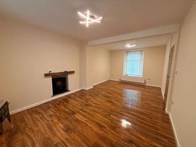 Apartment for rent in Penrhiwceiber