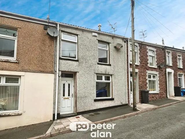 Apartment for rent in Dowlais Top, Pant