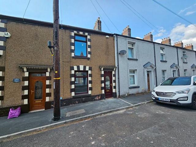 Apartment for rent in Nangreaves, Wales