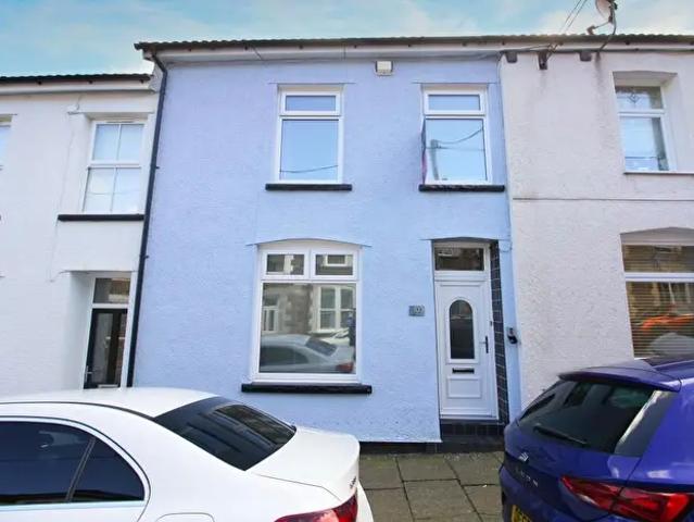 Apartment for rent in Cwm Clydach, Clydach Vale