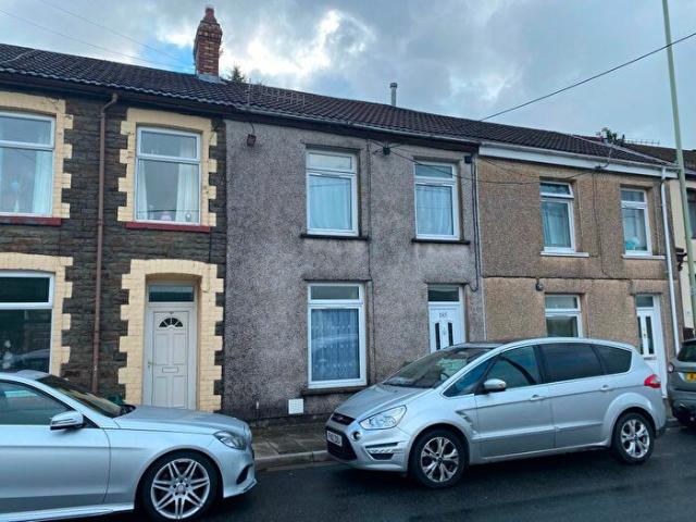 Apartment for rent in Gilfach Goch