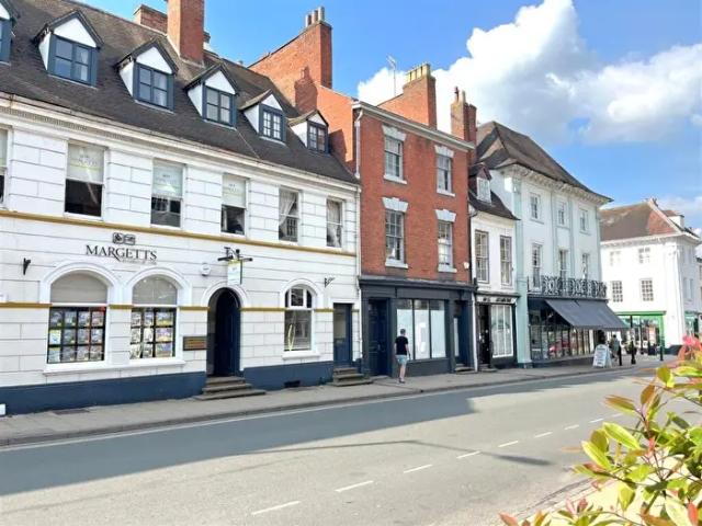 Apartment for rent in Cliff Hill, Green Close