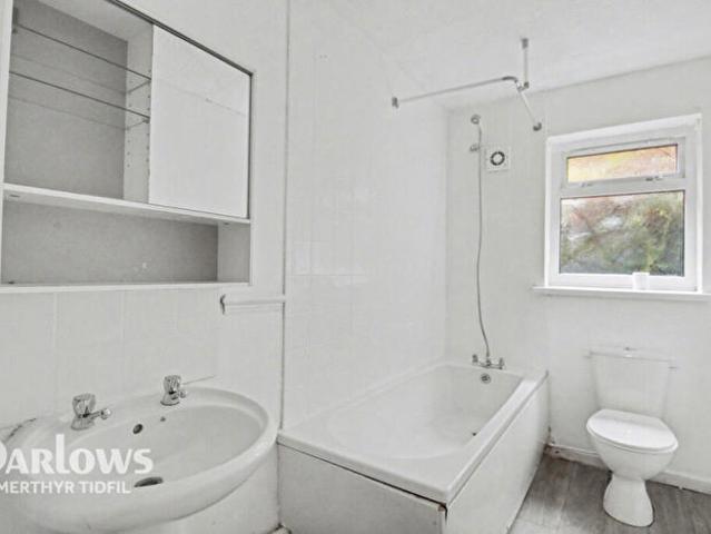 Apartment for rent in Ynyshir, Wattstown
