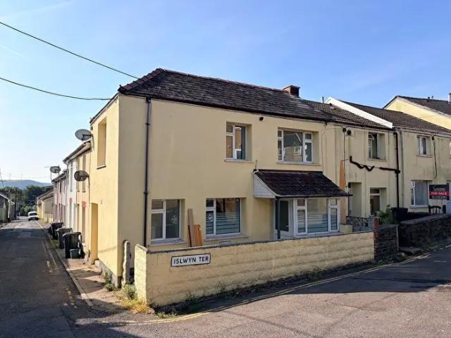 Apartment for rent in Sirhowy, Wales