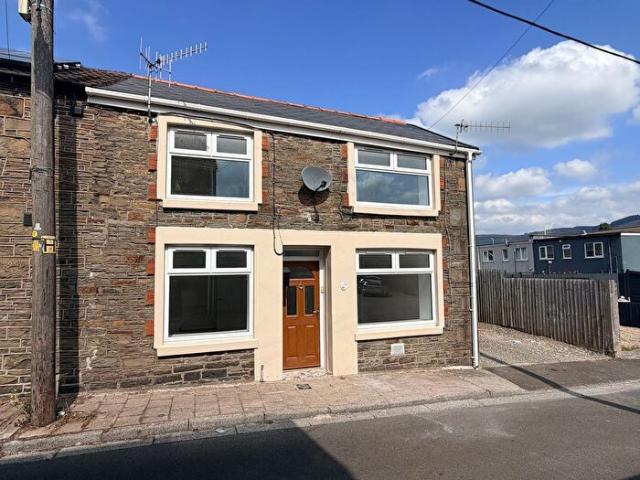 Apartment for rent in Aberaman North, Aberaman