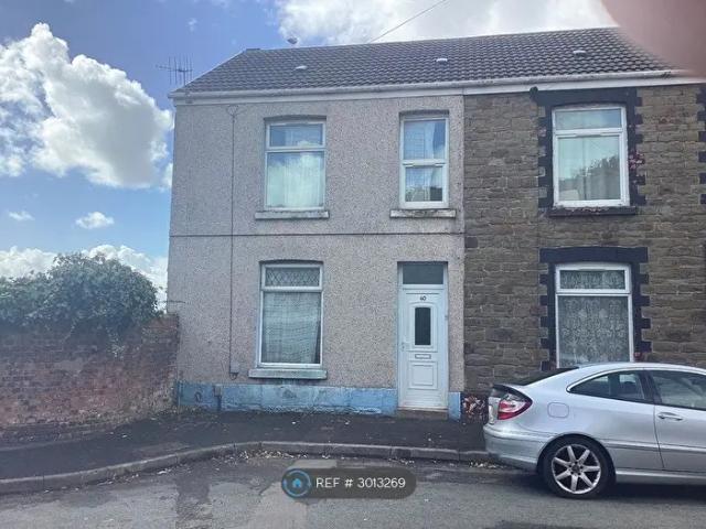 Apartment for rent in St Thomas, Swansea