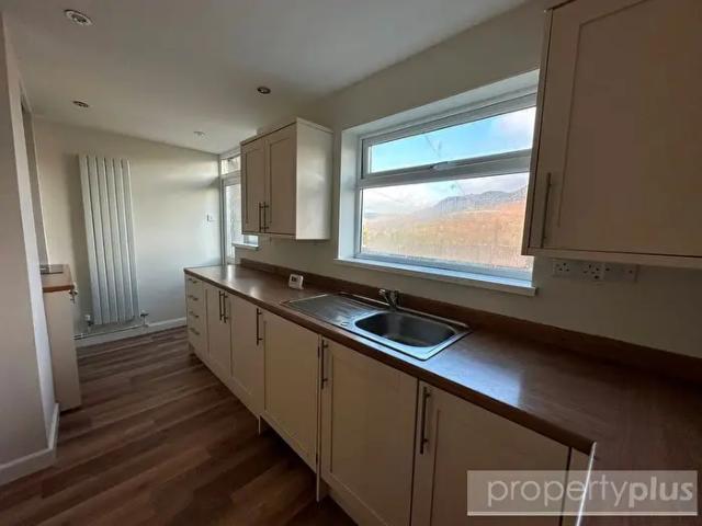 Apartment for rent in Ystrad, Gelli