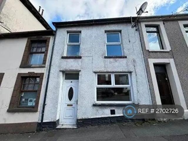 Apartment for rent in Cimla, Neath