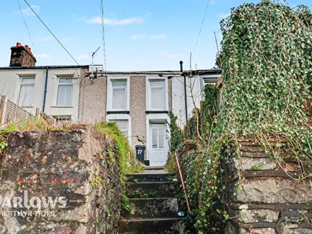 Apartment for rent in Troed-y-rhiw