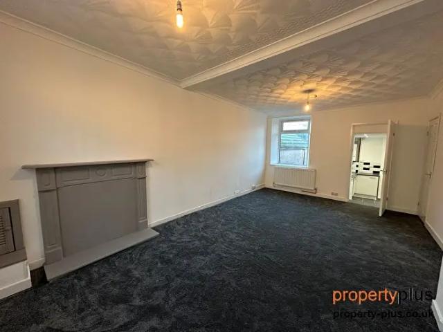 Apartment for rent in Cwm Clydach, Clydach Vale
