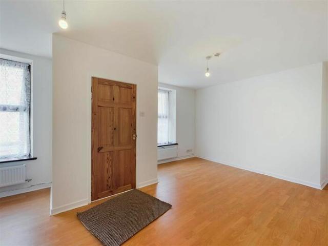 Apartment for rent in Gadlys, Aberdare