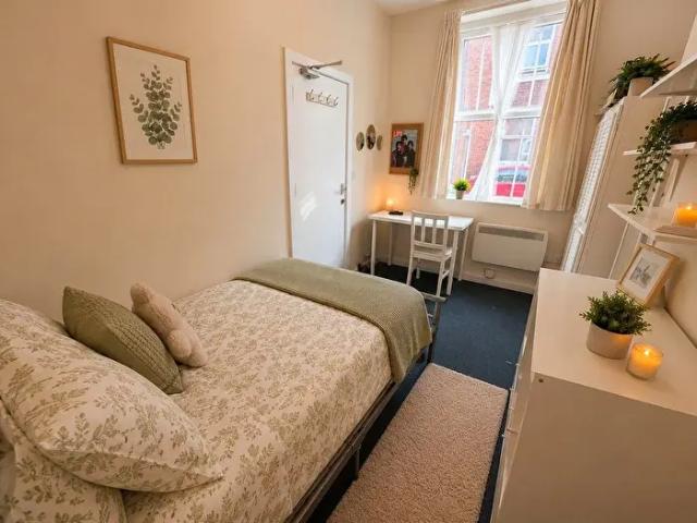 Apartment for rent in Old Lenton, Haddon
