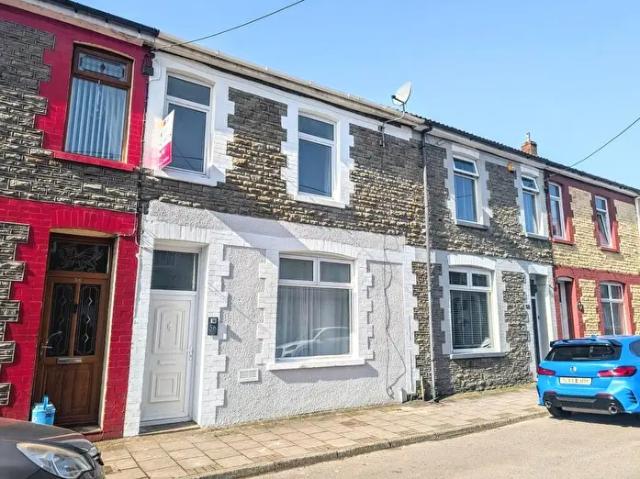 Apartment for rent in Tonyrefail