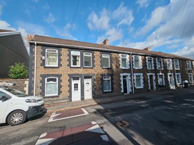 Apartment for rent in Cimla, Briton Ferry