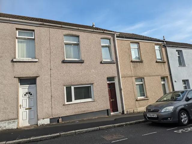 Apartment for rent in Plasmarl, Swansea