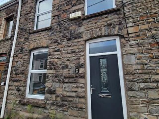 Apartment for rent in Briton Ferry