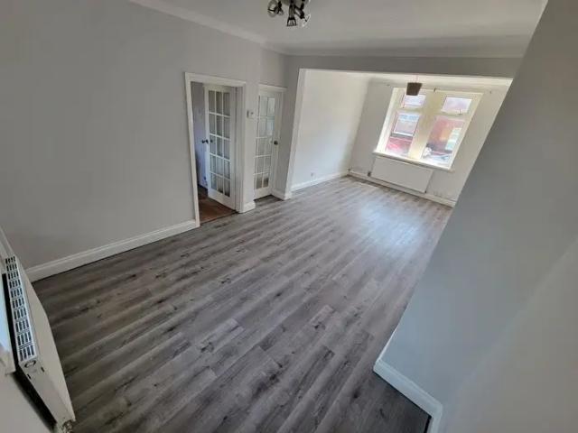 Apartment for rent in Briton Ferry