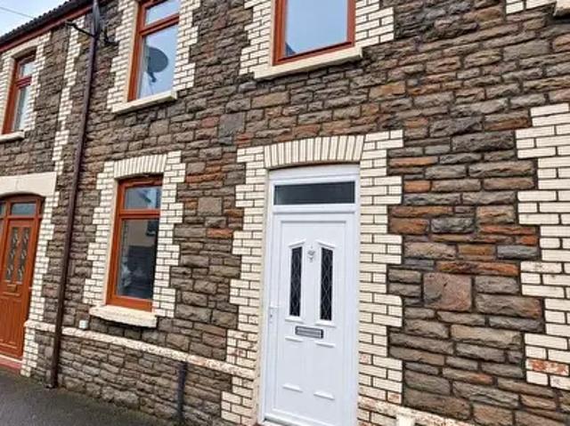 Apartment for rent in Cimla, Neath